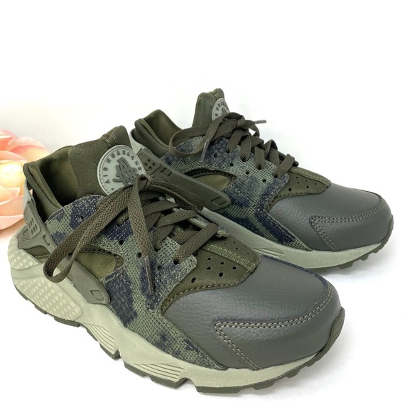 Nike Air Huarache Run PRM Cargo Khaki W AUTHENTIC - Picture 4 of 8